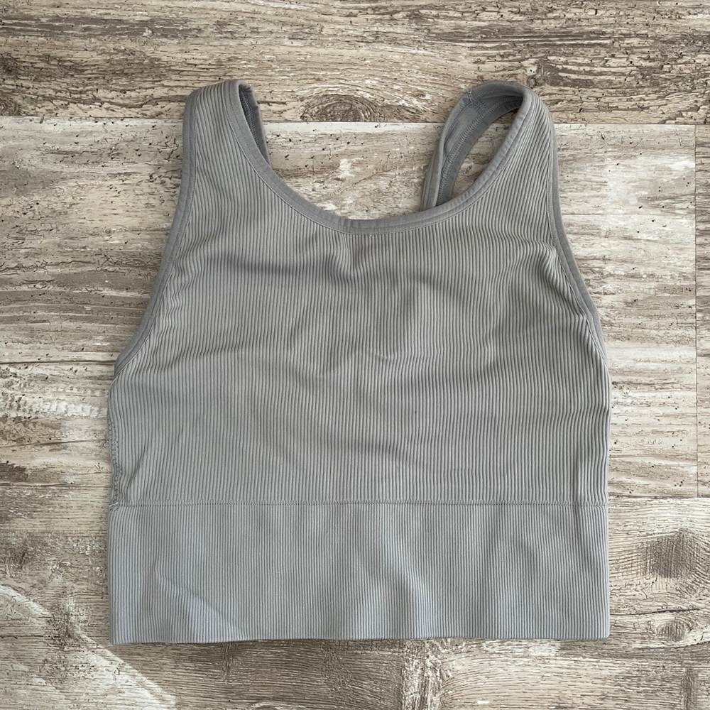 Victoria Sport Crop Tank